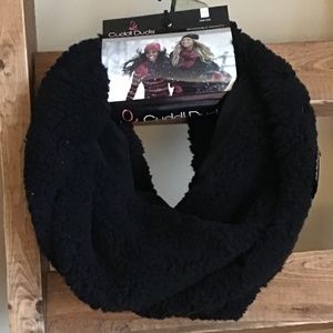 Cuddl Duds Faux Sherpa Black Infinity Scarf